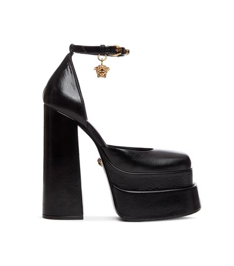 zapatos versace mujer tacon|zapatos versace para mujer.